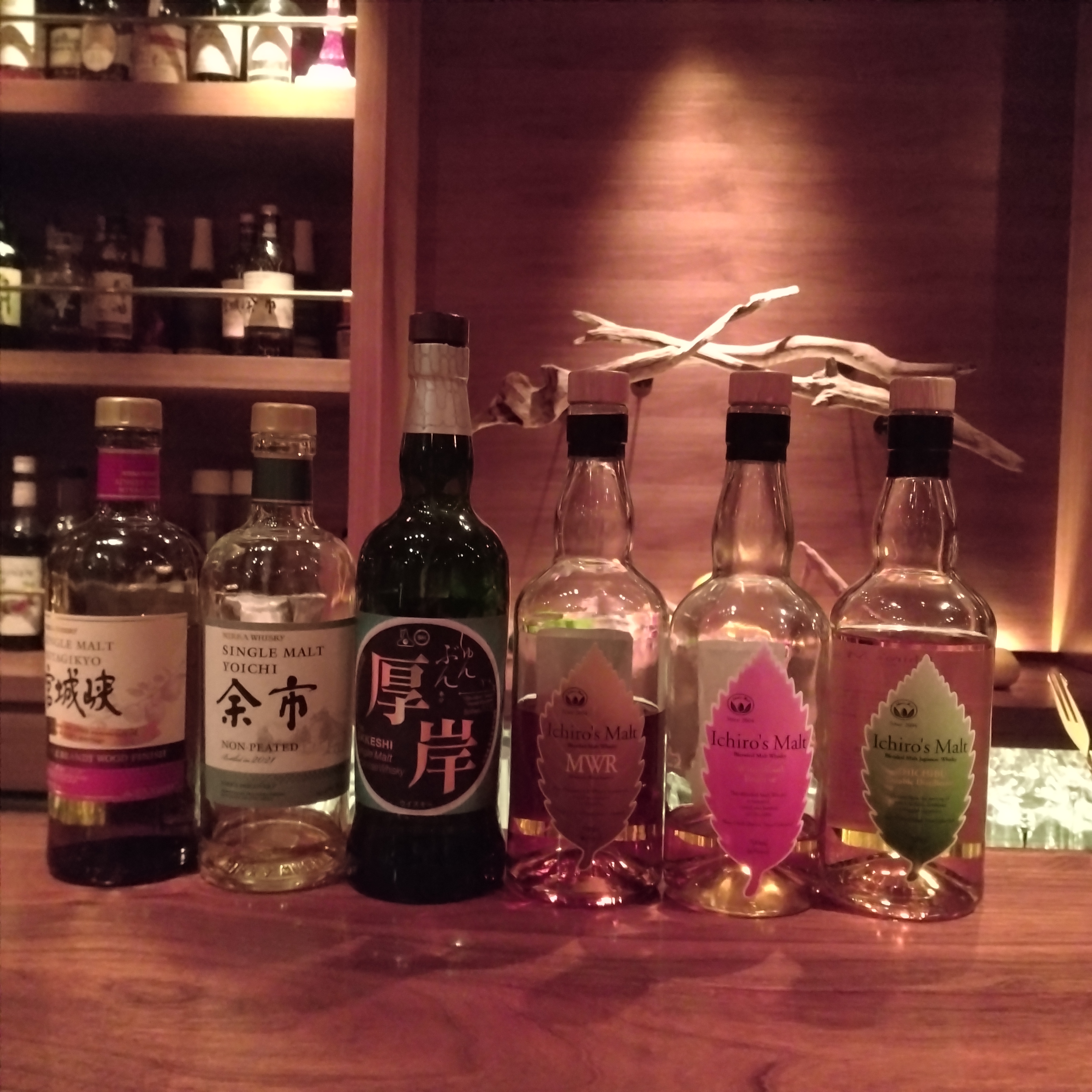 気分に寄り添う一杯。ウイスキーと果実のカクテル